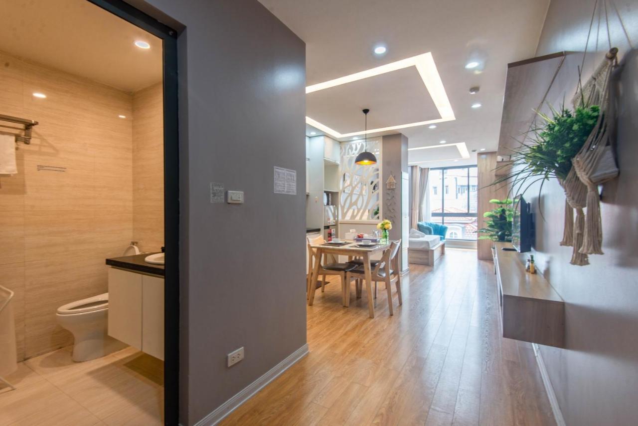 22Housing Hotel & Residence 81 Linh Lang Hanoi Esterno foto