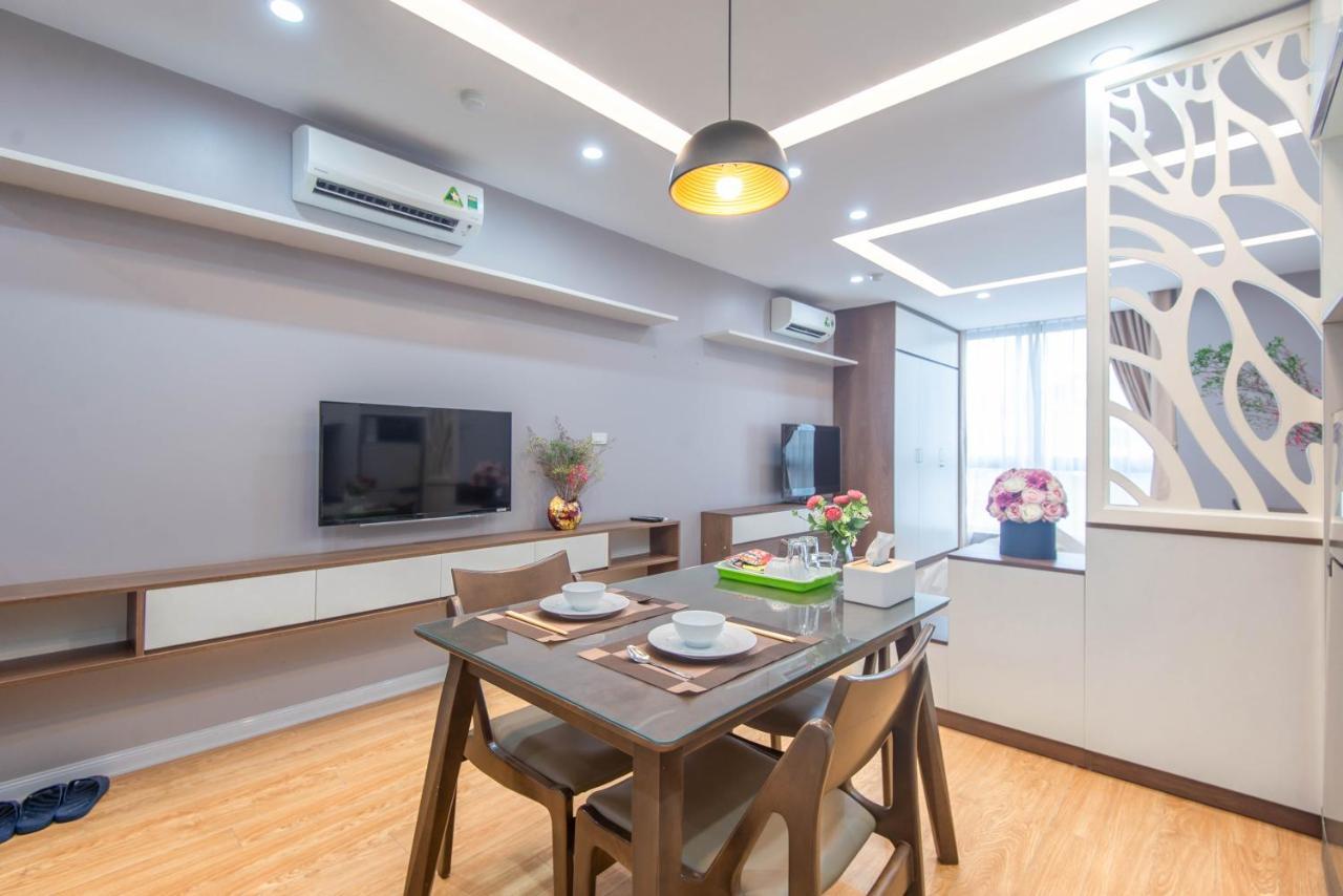 22Housing Hotel & Residence 81 Linh Lang Hanoi Esterno foto