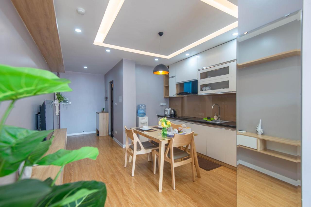 22Housing Hotel & Residence 81 Linh Lang Hanoi Esterno foto