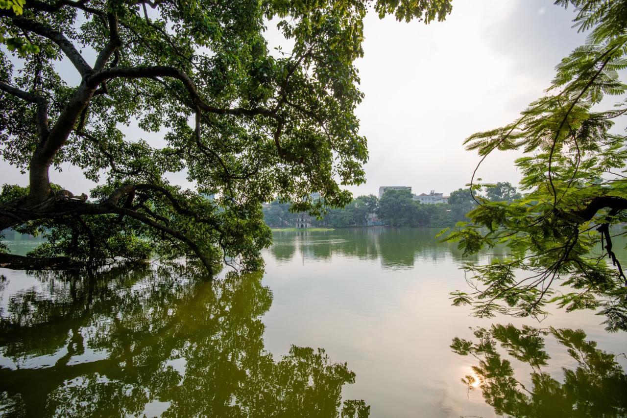 22Housing Hotel & Residence 81 Linh Lang Hanoi Esterno foto