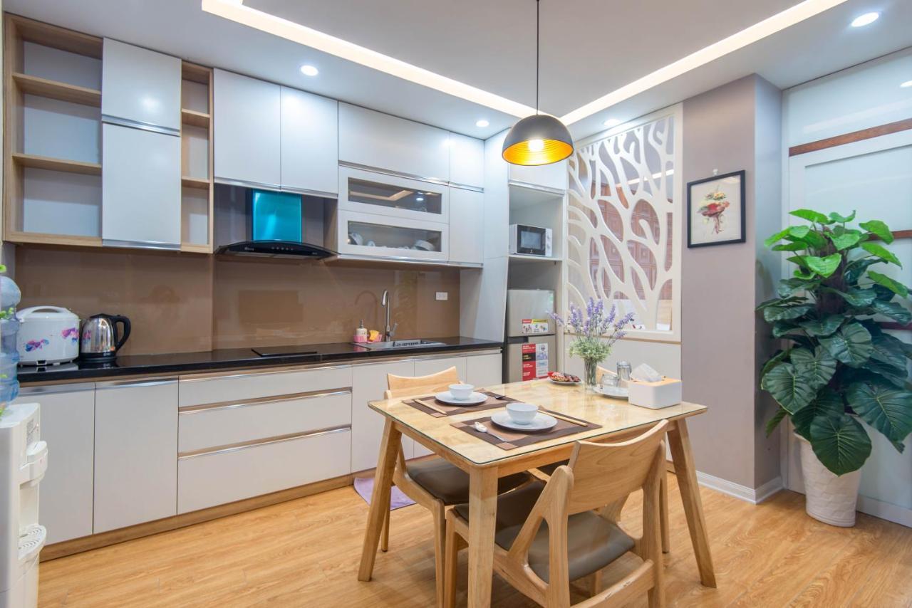 22Housing Hotel & Residence 81 Linh Lang Hanoi Esterno foto