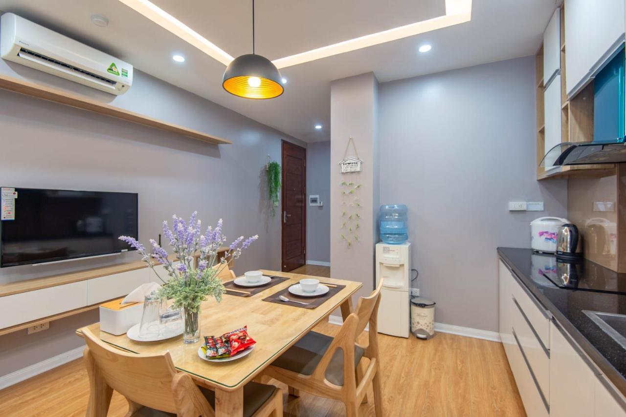 22Housing Hotel & Residence 81 Linh Lang Hanoi Esterno foto