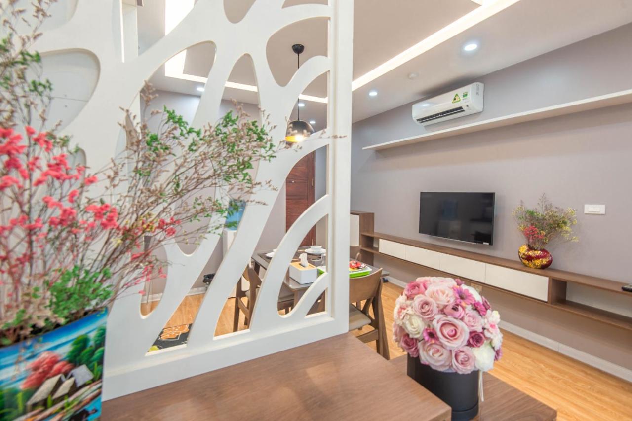 22Housing Hotel & Residence 81 Linh Lang Hanoi Esterno foto